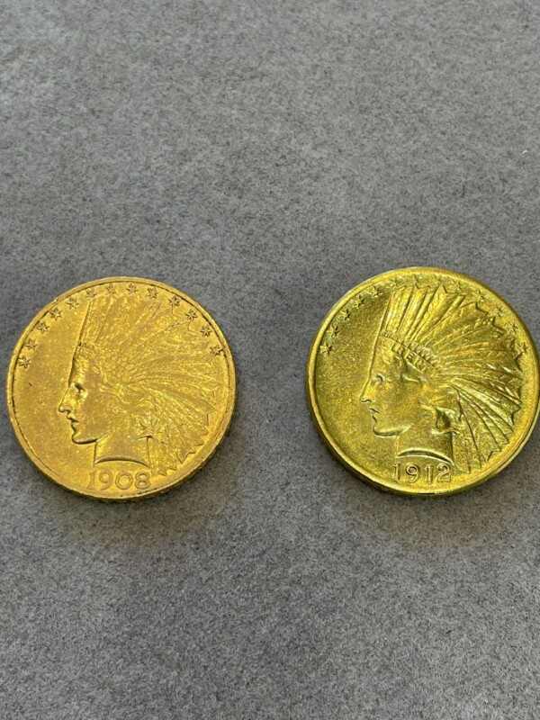 本物の金貨と偽物の金貨