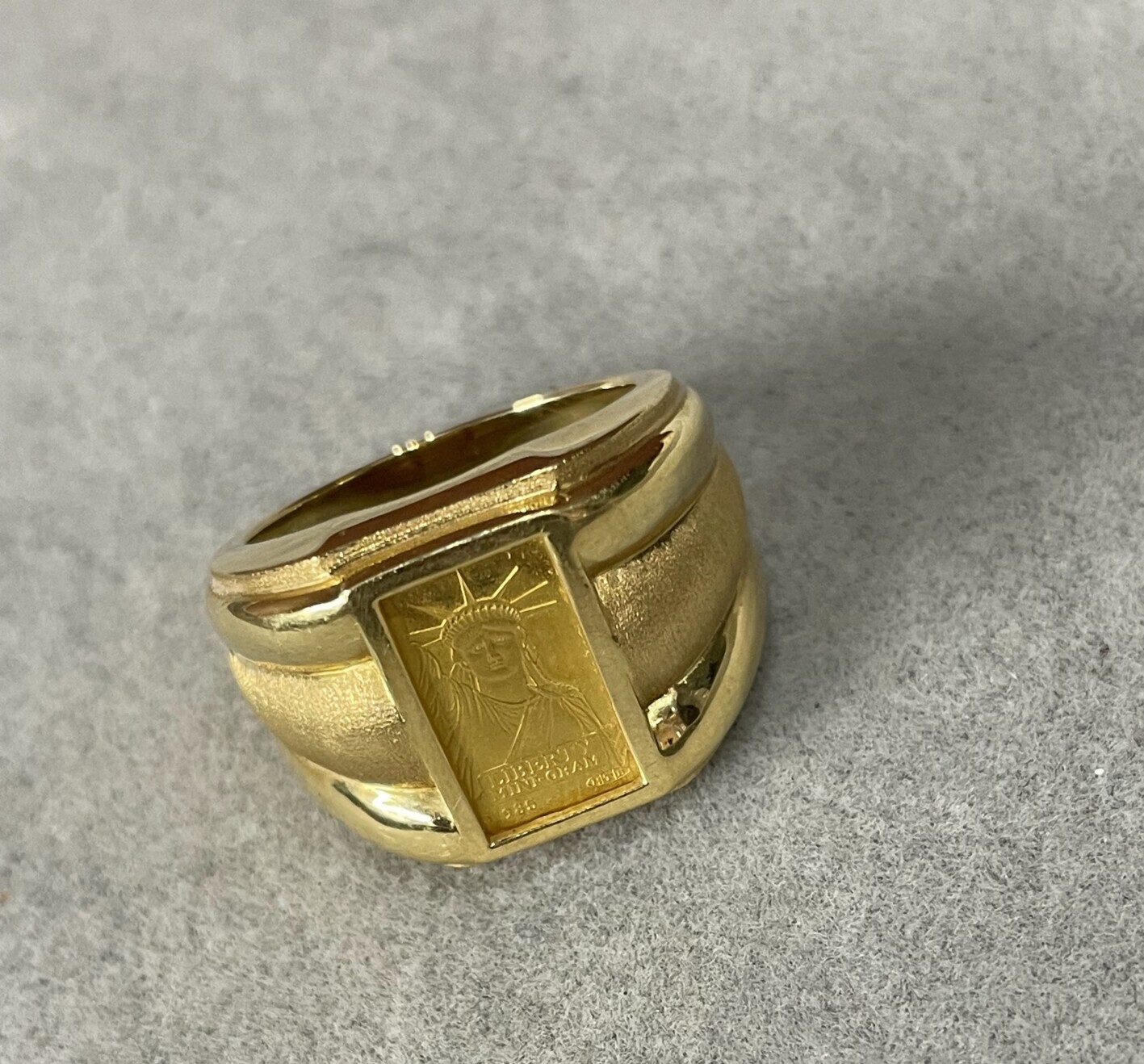 gold ring with swiss bank ingot