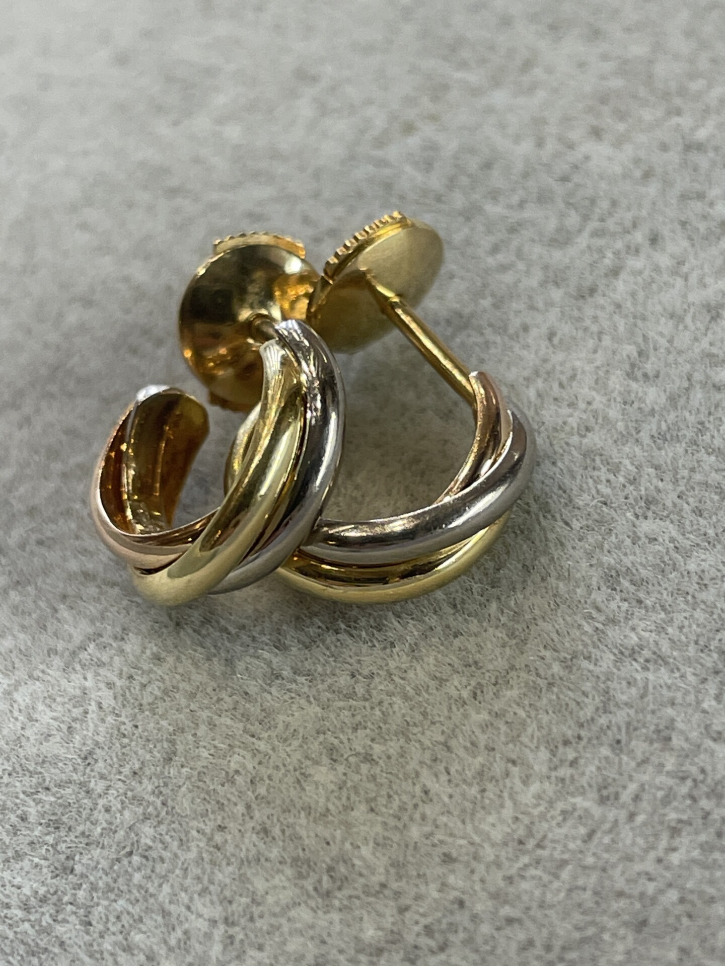 カルティエ　トリニティピアス