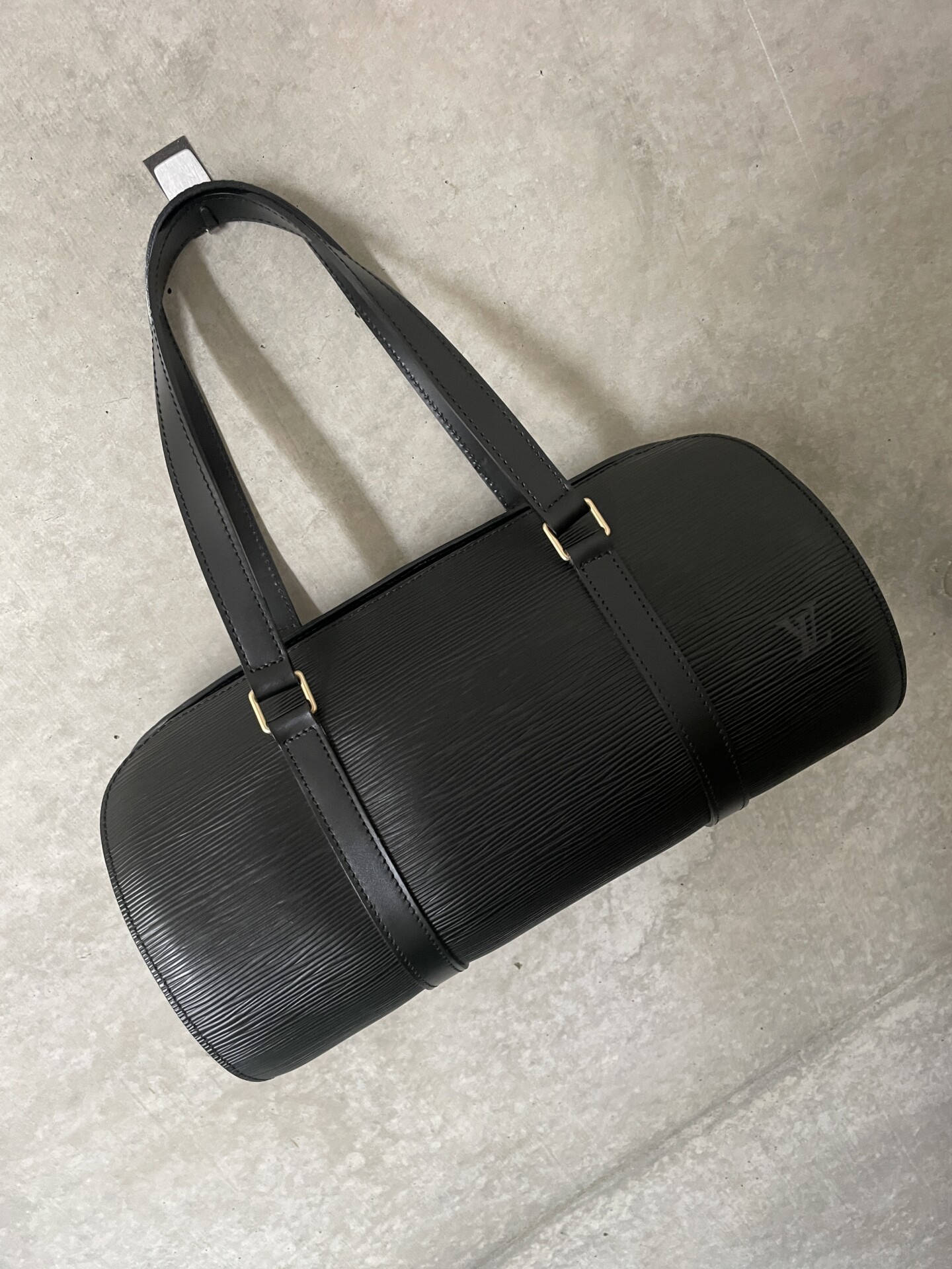 ルイヴィトン エピライン「スフロ」M52222