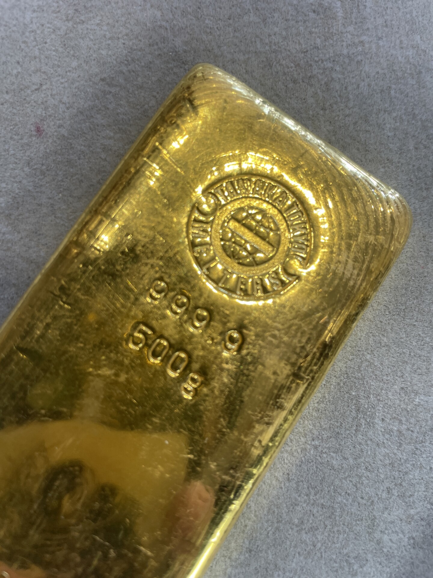 田中貴金属工業の純金のインゴット500g