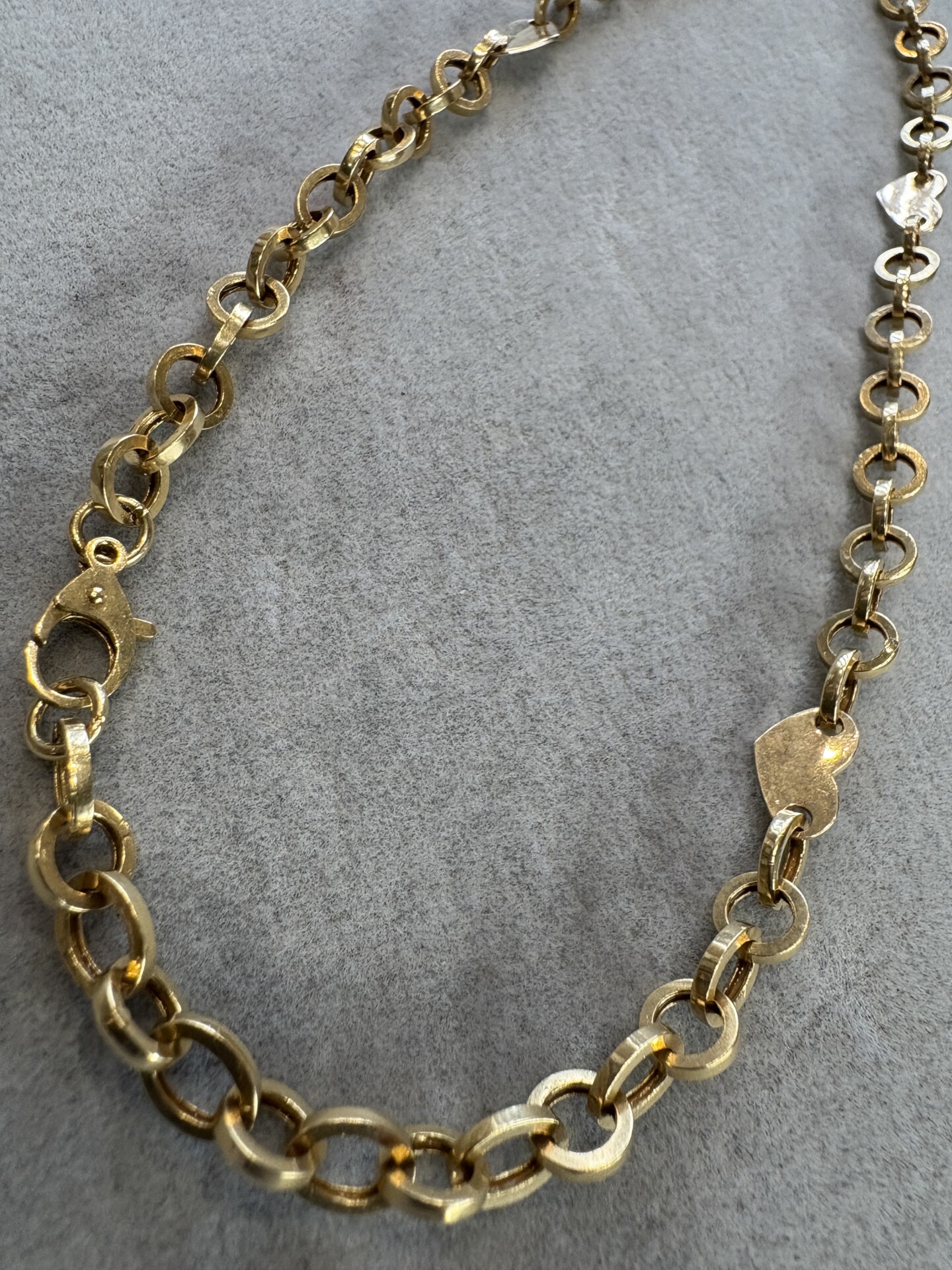 750刻印のイタリア製デザインネックレス