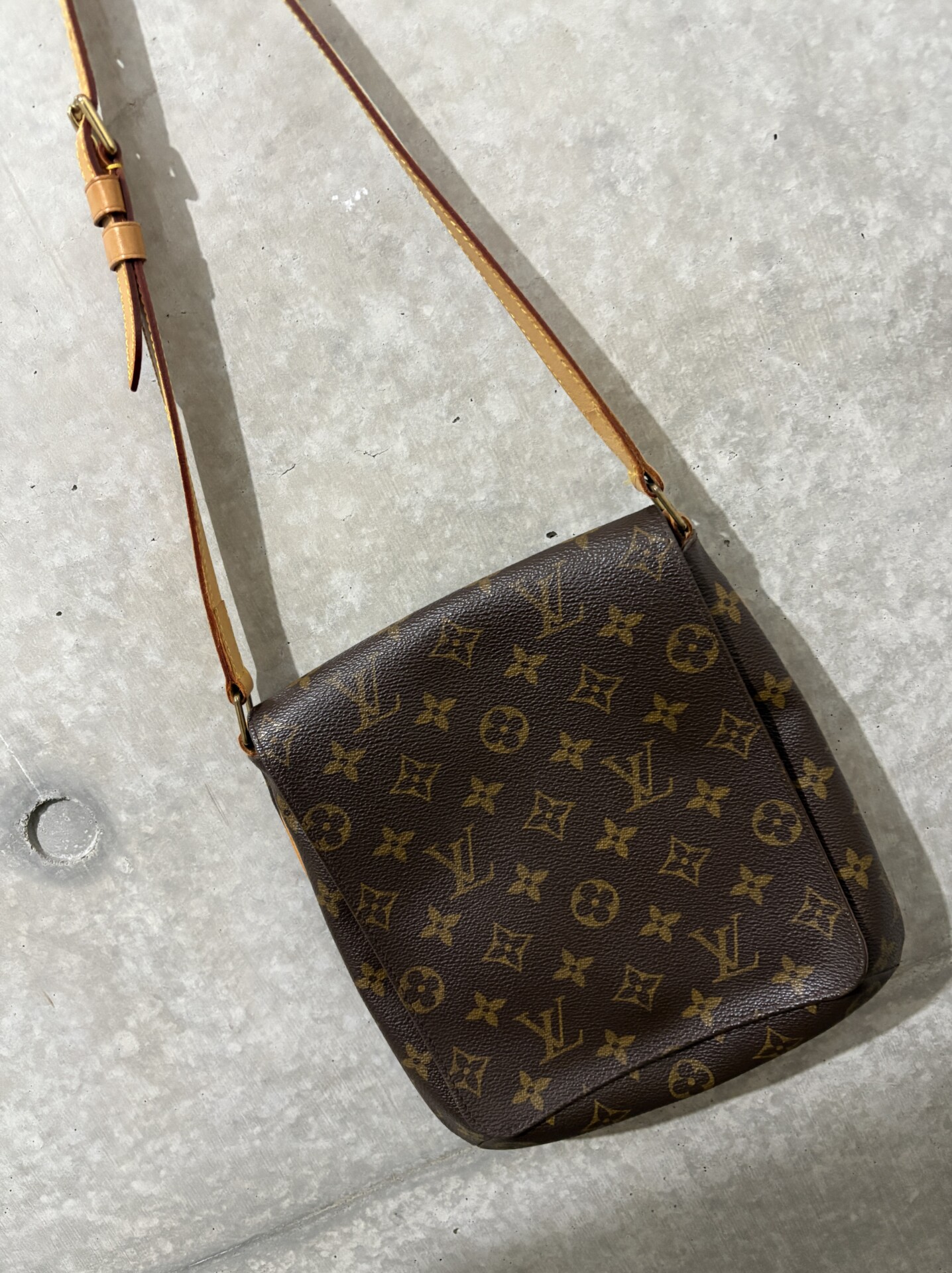 ルイヴィトン モノグラム「ミュゼット・サルサ」M51258