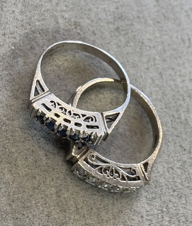 プラチナの昔の一文字リング