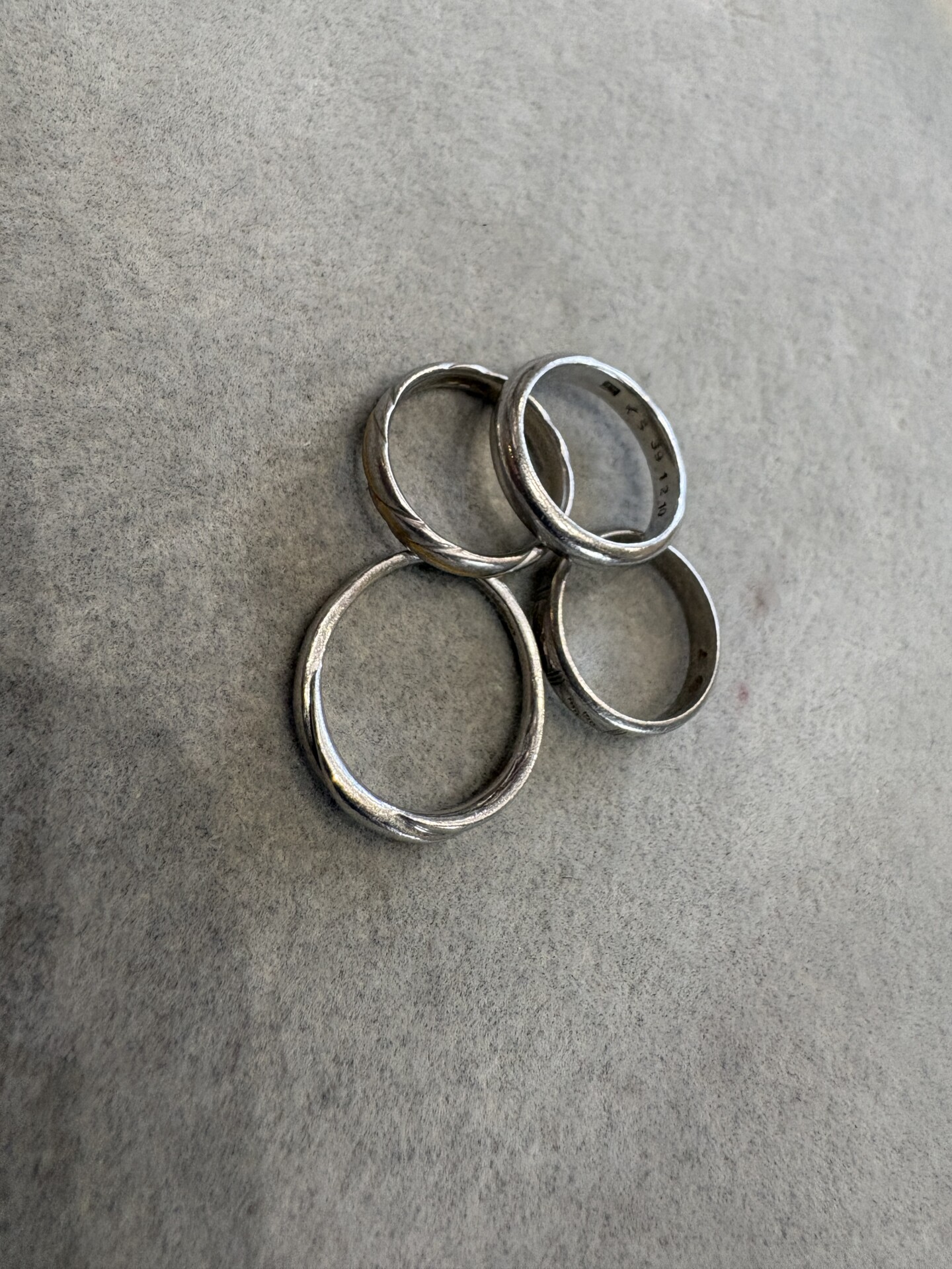 様々な刻印のプラチナリング