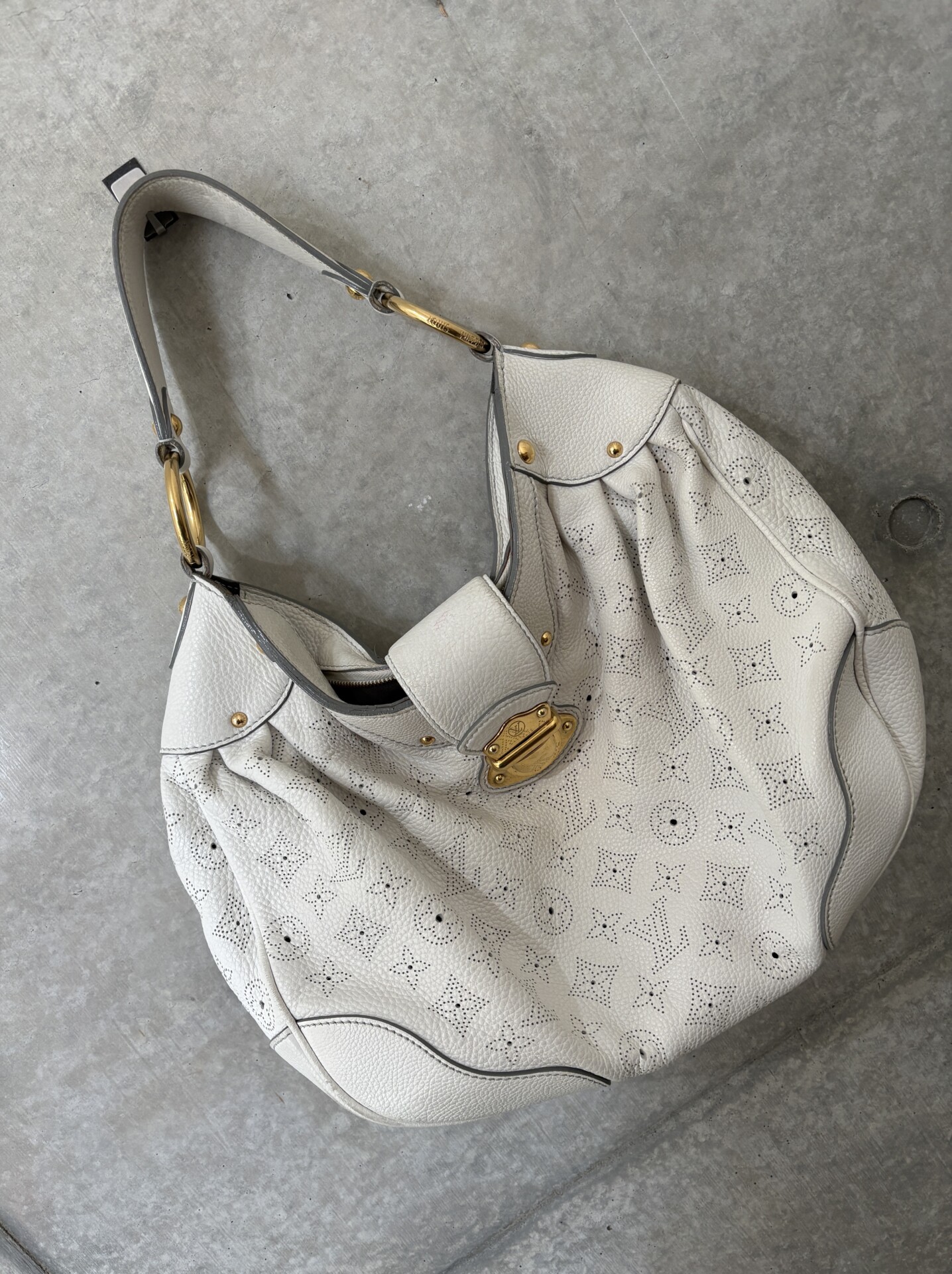 ルイ・ヴィトン マヒナ「ソーラーPM」M93126（マヒナ・ブラン）