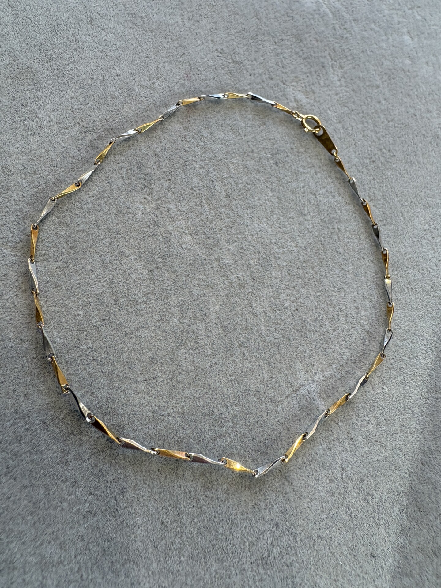 K18とPt850の切子デザインのブレスレット