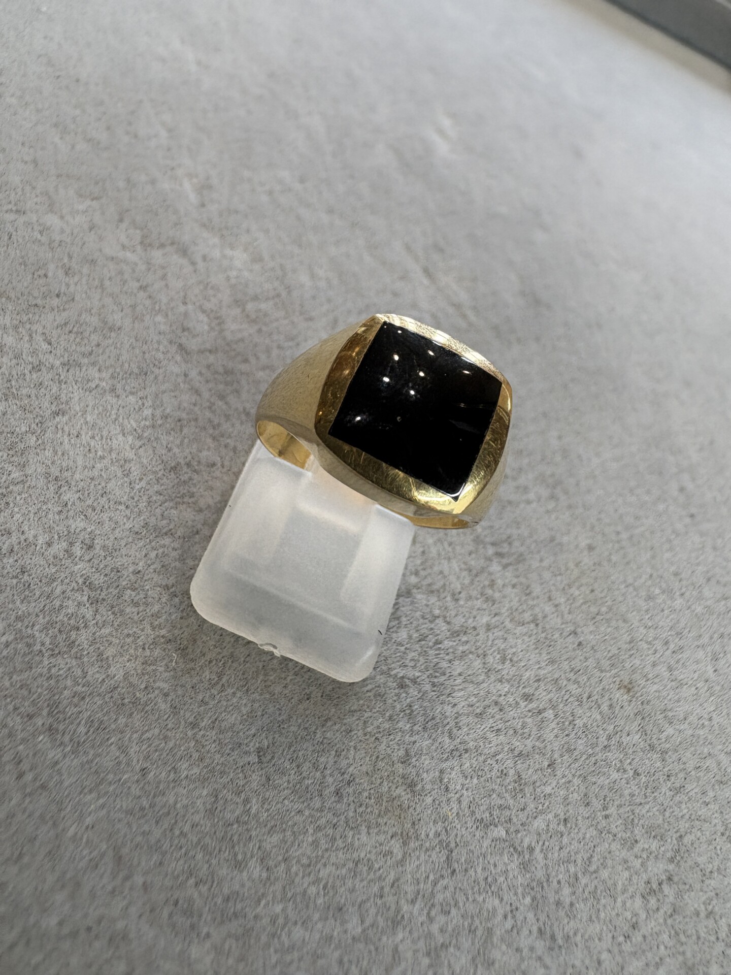 オニキスが入った18金の印台ﾘﾝｸﾞ